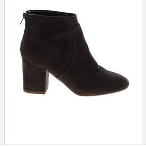 Brand new Ann Taylor Loft Ankle Boot